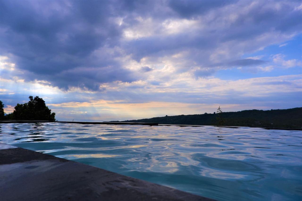 Swar Bali Lodge Munduk Exteriör bild