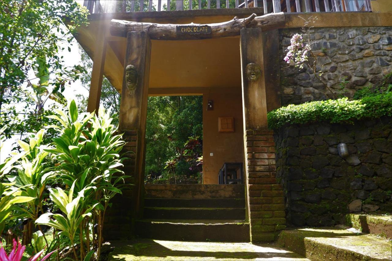 Swar Bali Lodge Munduk Exteriör bild