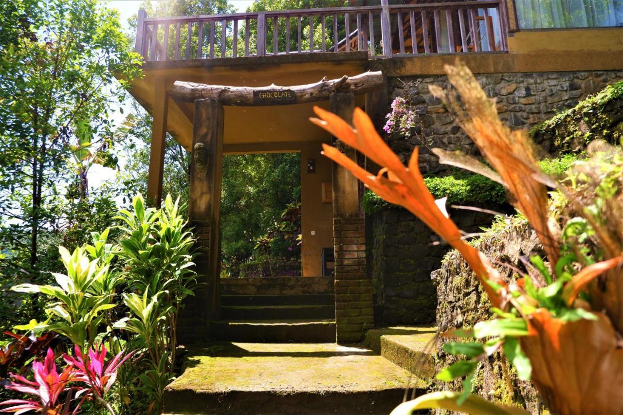 Swar Bali Lodge Munduk Exteriör bild